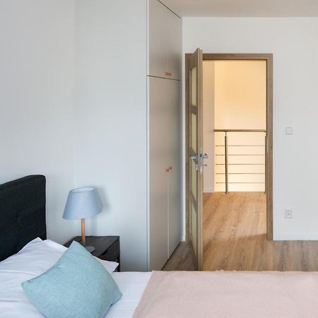 Minimalistic House In Vinohrady By Prague Days Villa Exterior foto