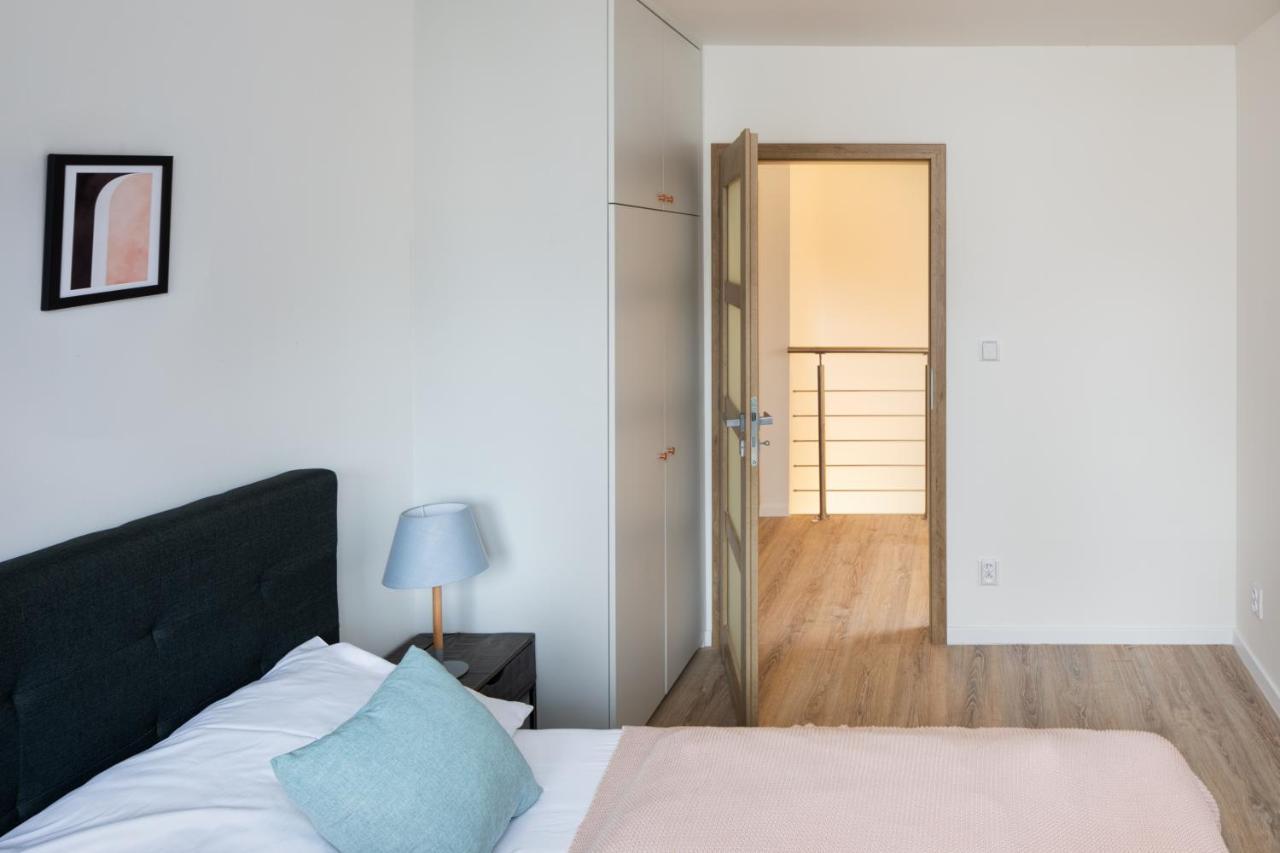 Minimalistic House In Vinohrady By Prague Days Villa Exterior foto